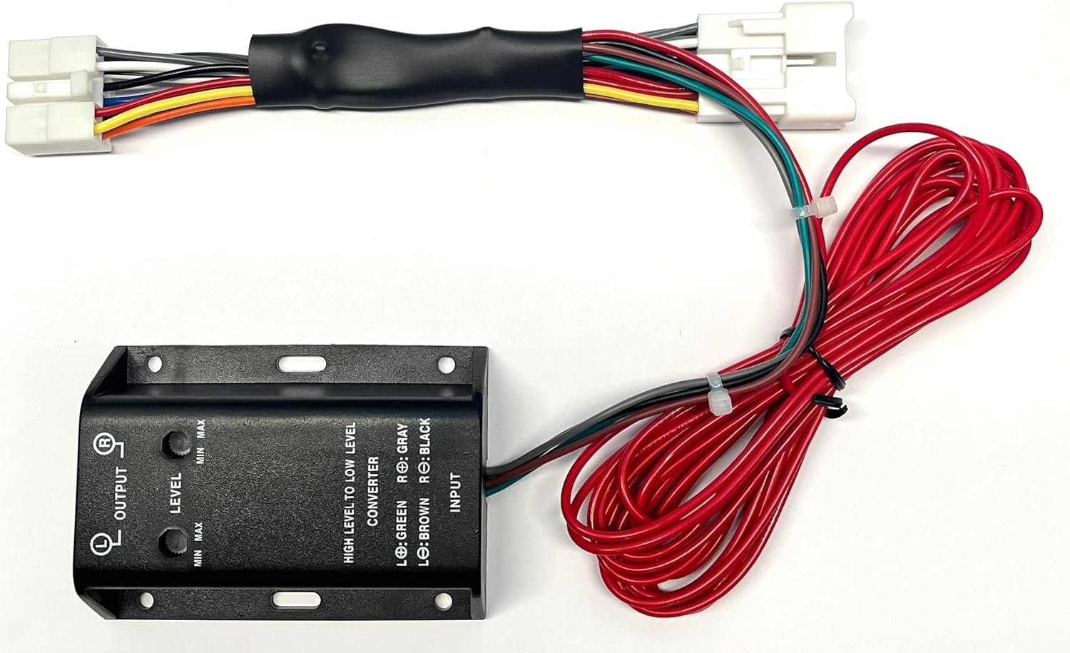 Adaptador para añadir amplificador a estéreo OEM