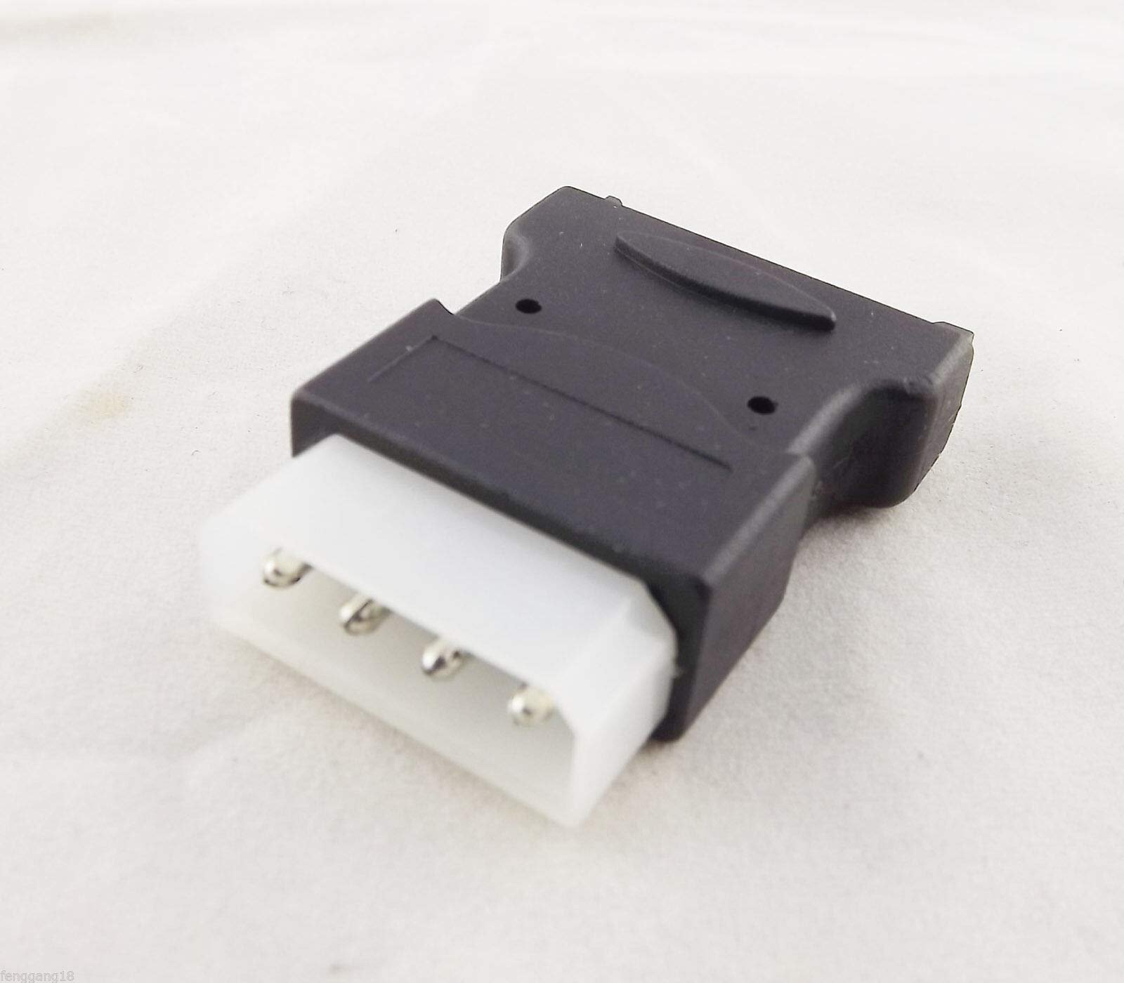 Adaptador de energía SATA 15 pines a Molex 4 pines